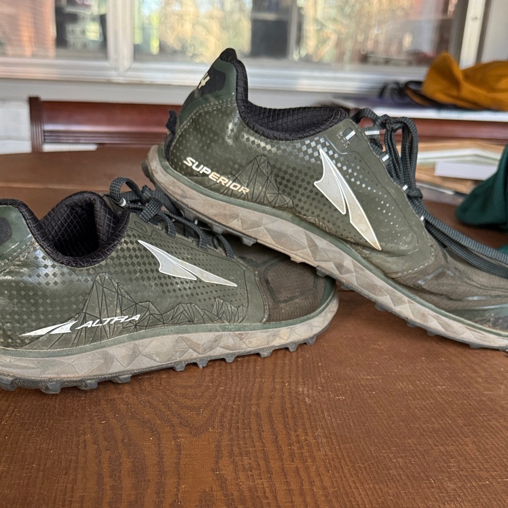 Altra Superior Men's Trail Shoes - Olive and Gray